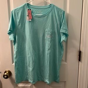 Vineyard Vines NWT tee